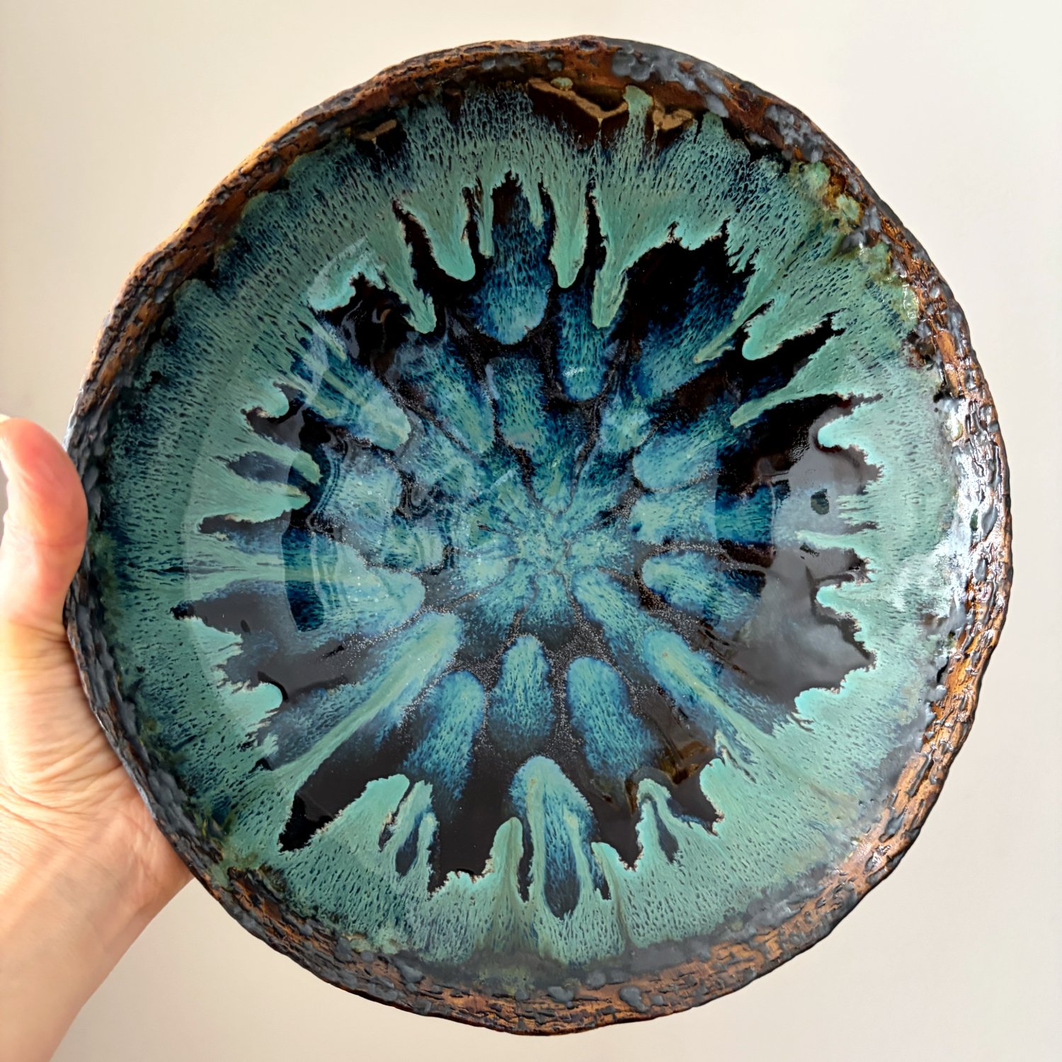 Handmade Ceramic Serving Platter – Blue Glaze – 28 cm - Image 2