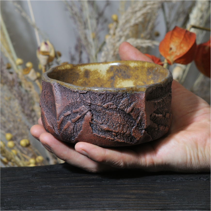 Kurinuki ceramic bowl with thick walls, handmade stoneware bowl