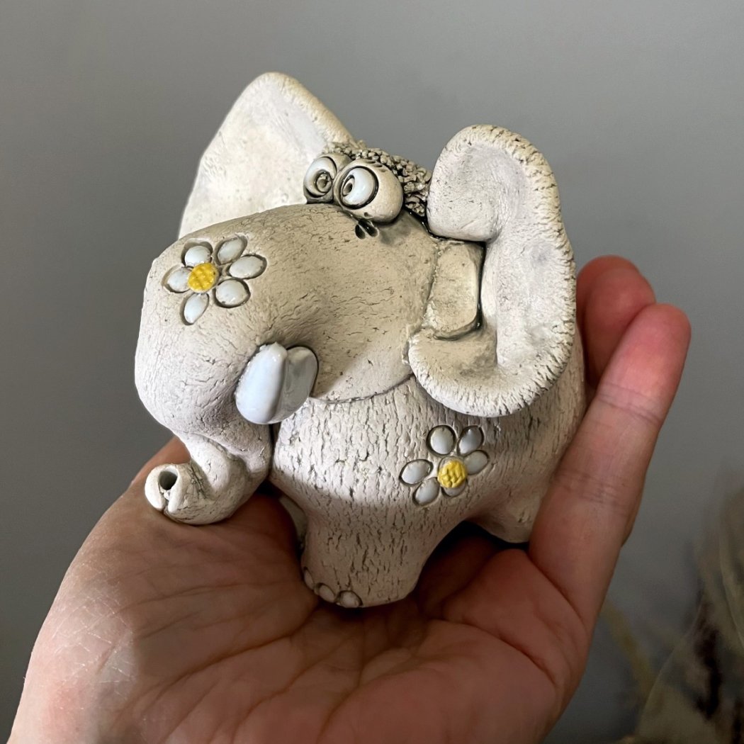 lucky ceramic elephant tabletop decor