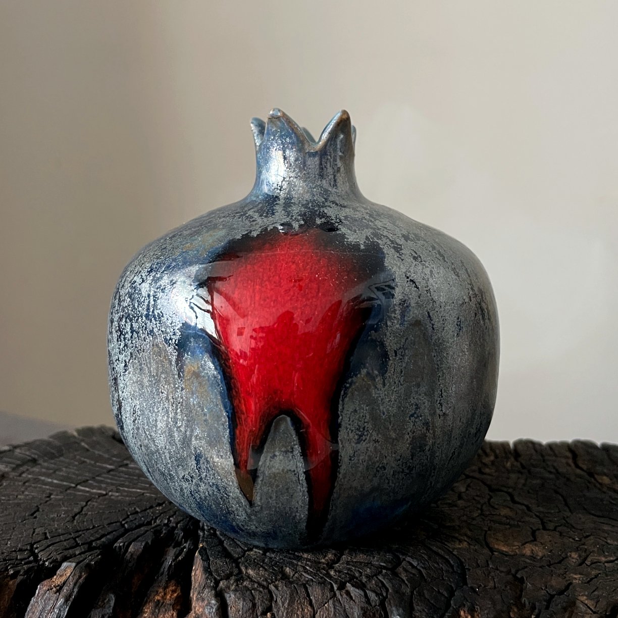 Decorative ceramic pomegranate sculpture for home decor