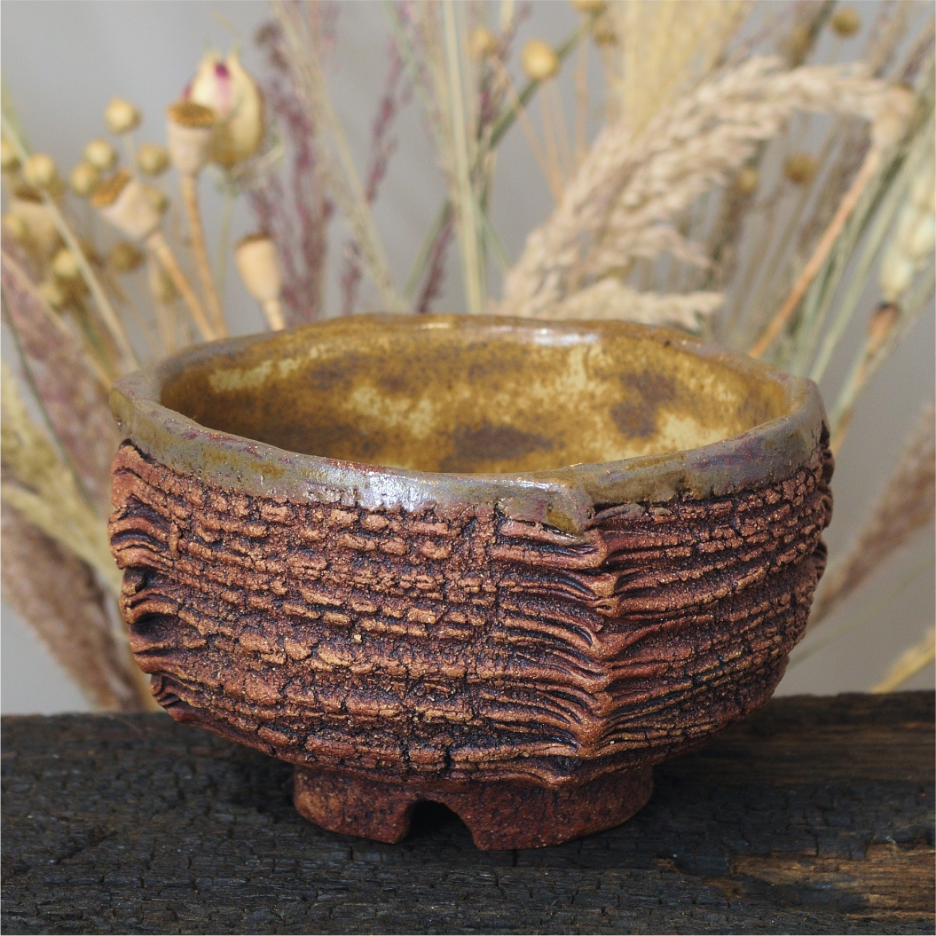 Handmade ceramic matcha chawan Dune series, textured stoneware bowl
