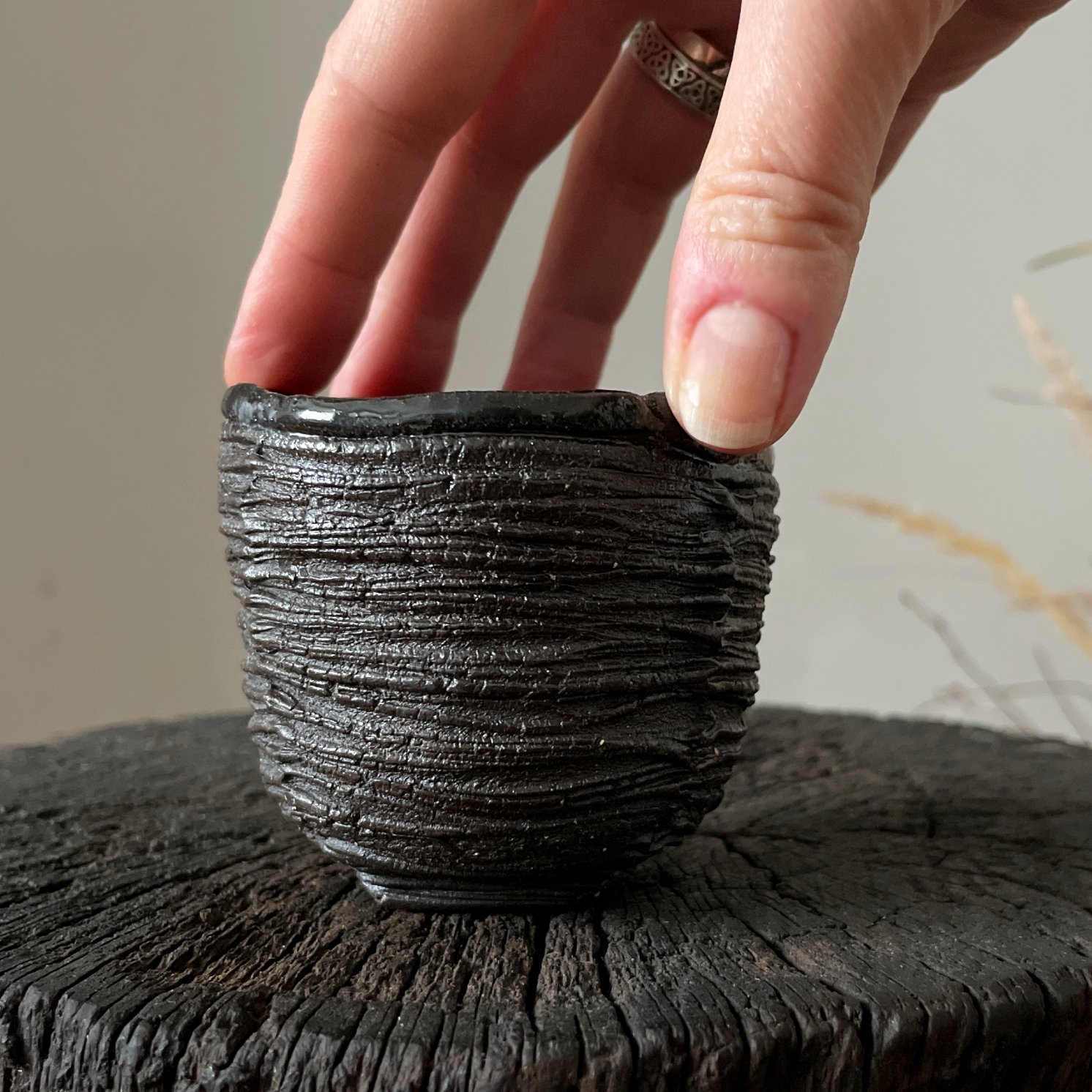 Small stoneware yunomi tea cup 140 ml with carved horizontal texture
