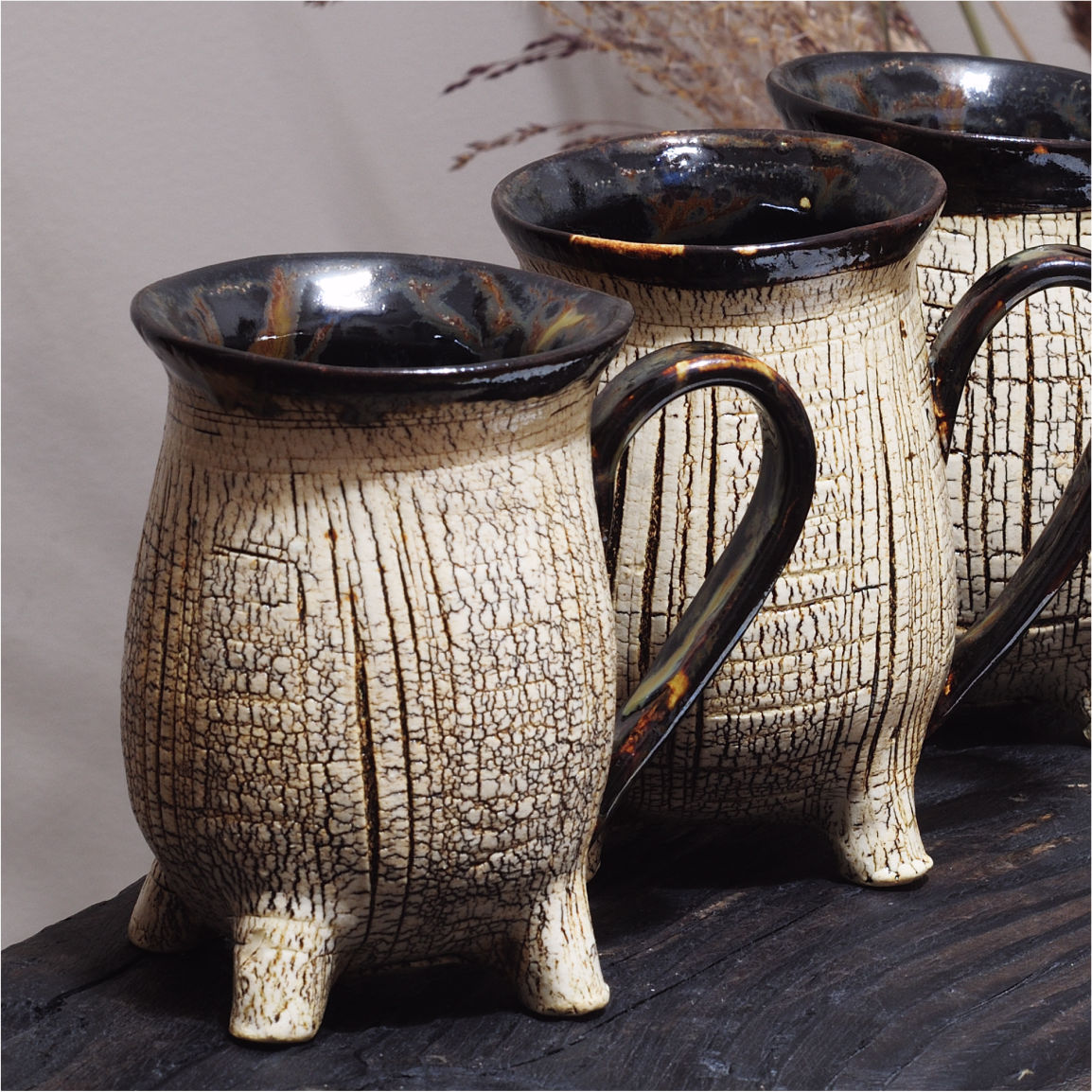 Авторська чашка ручної роботи на ніжках