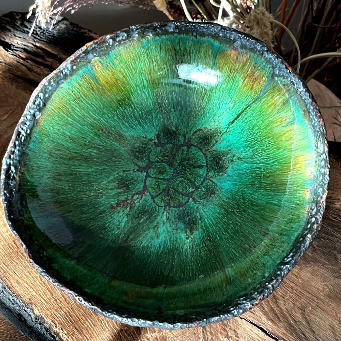 керамічна миска ручної роботи з зеленою ефектарної глазур'ю