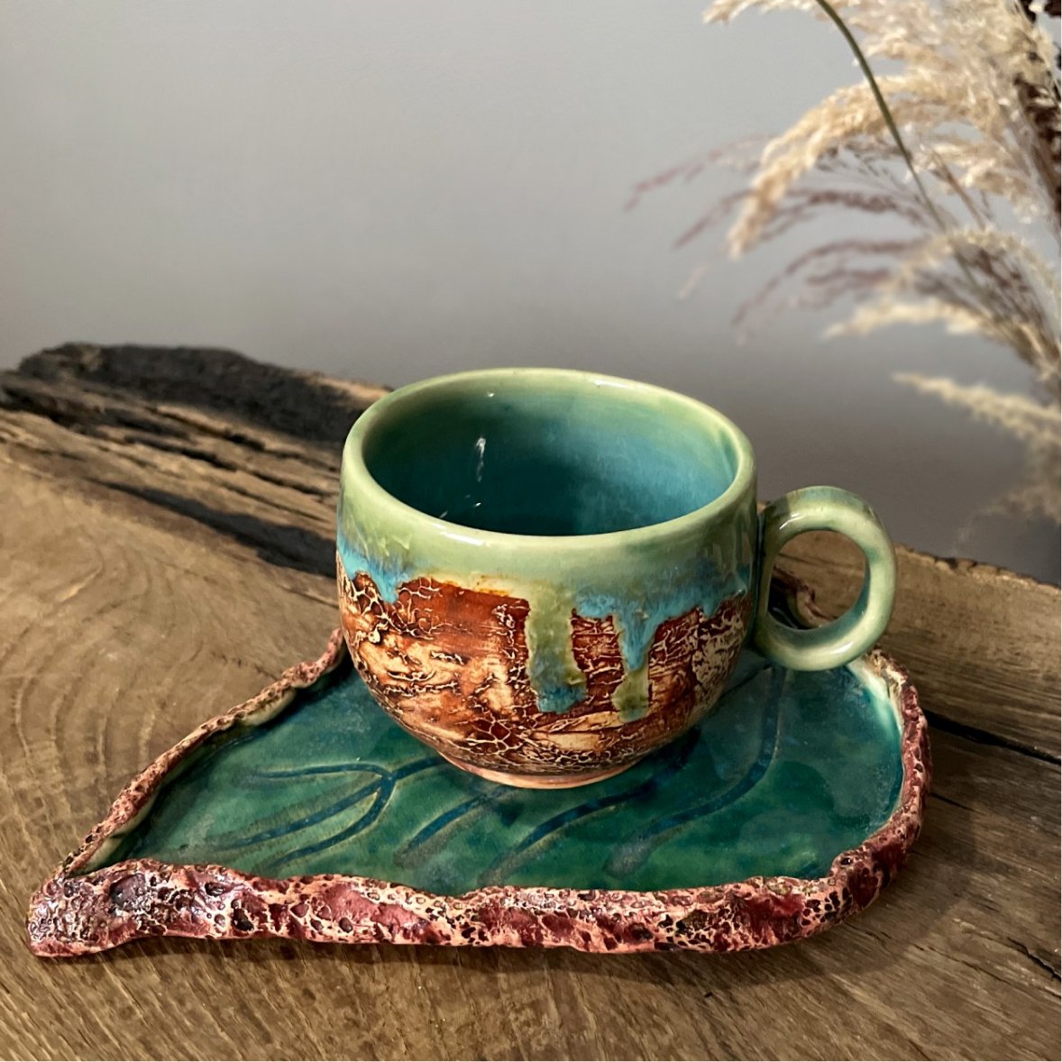 Кавова керамічна чашка ручної роботи з блюдцем, авторський посуд