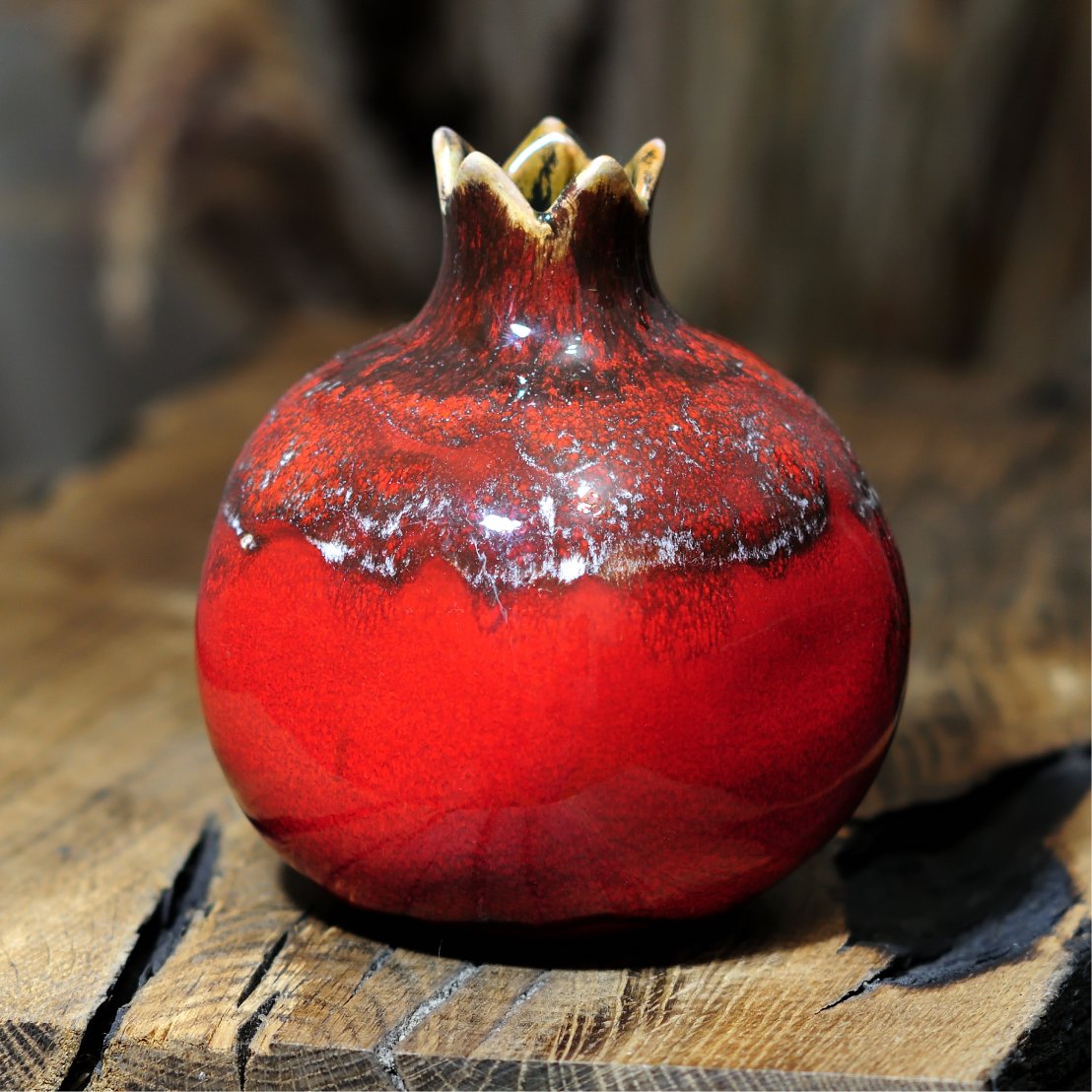 Керамічний гранат ручної роботи, декоративний символічний керамічний декор
