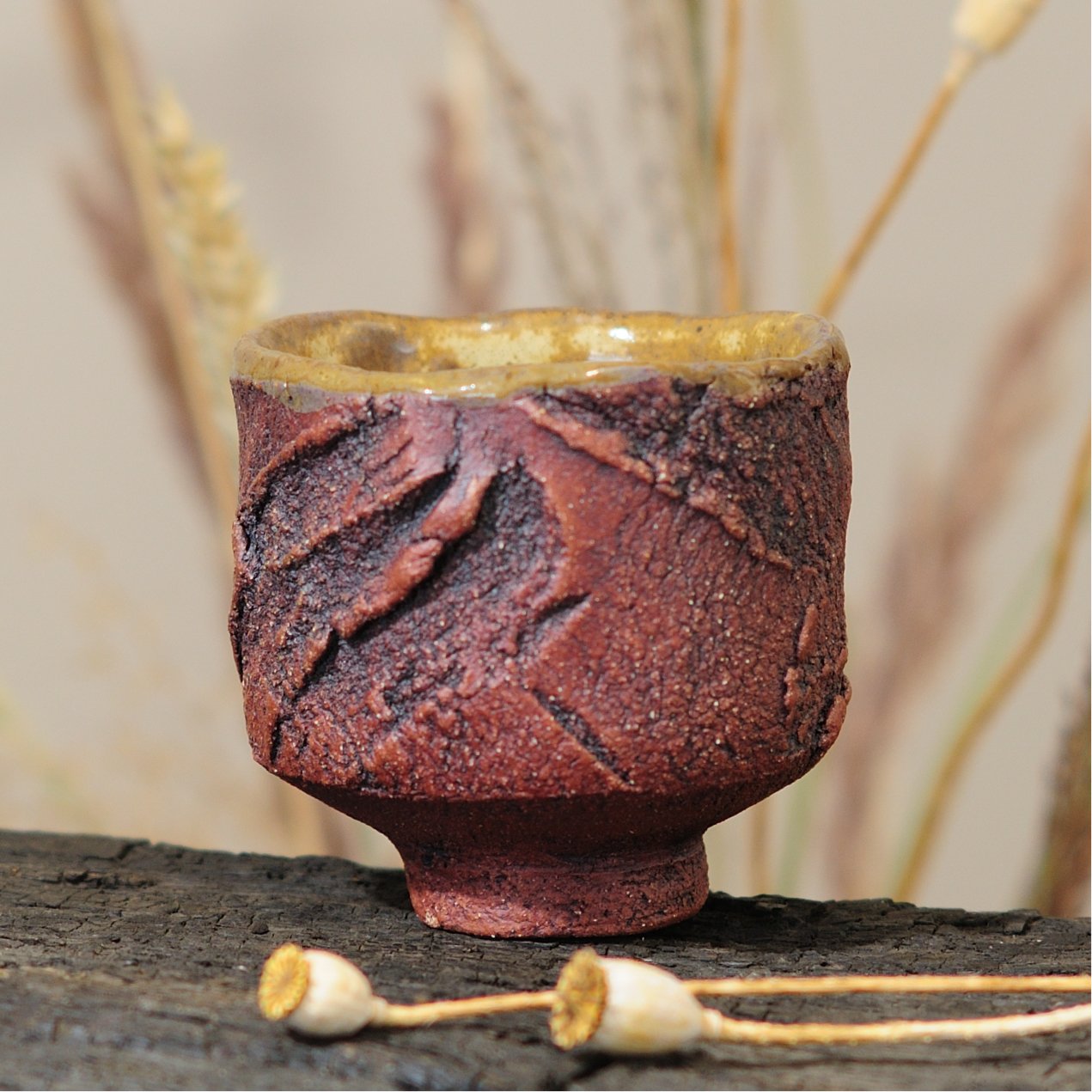 Керамічна юномі для чаю, авторська чашка з природною текстурою глини