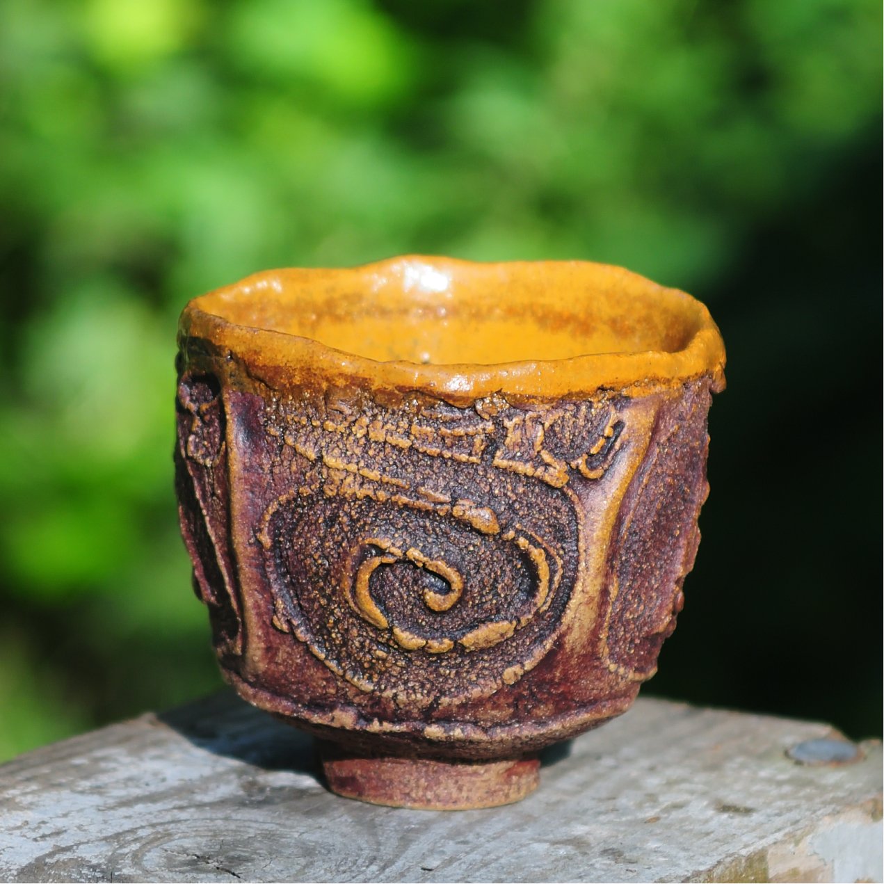 Юномі з текстурованої кераміки ручної роботи, чайна чашка з теплою глазур’ю